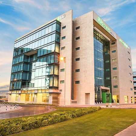 Ibis Styles Dubai Jumeira Eksteriør billede