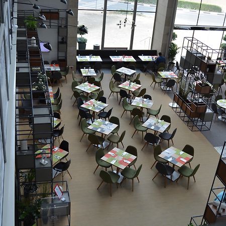 Ibis Styles Dubai Jumeira Eksteriør billede