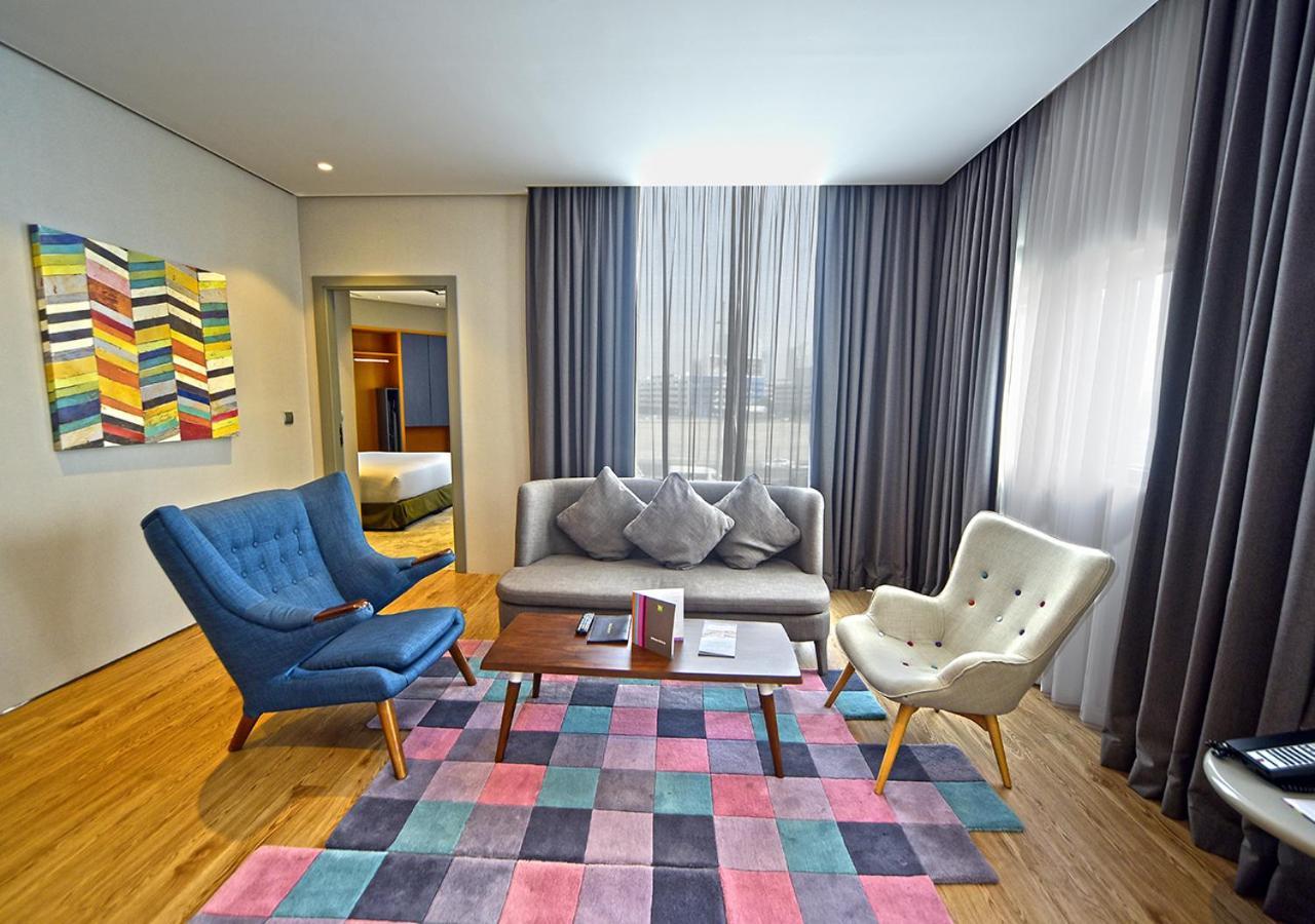 Ibis Styles Dubai Jumeira Eksteriør billede