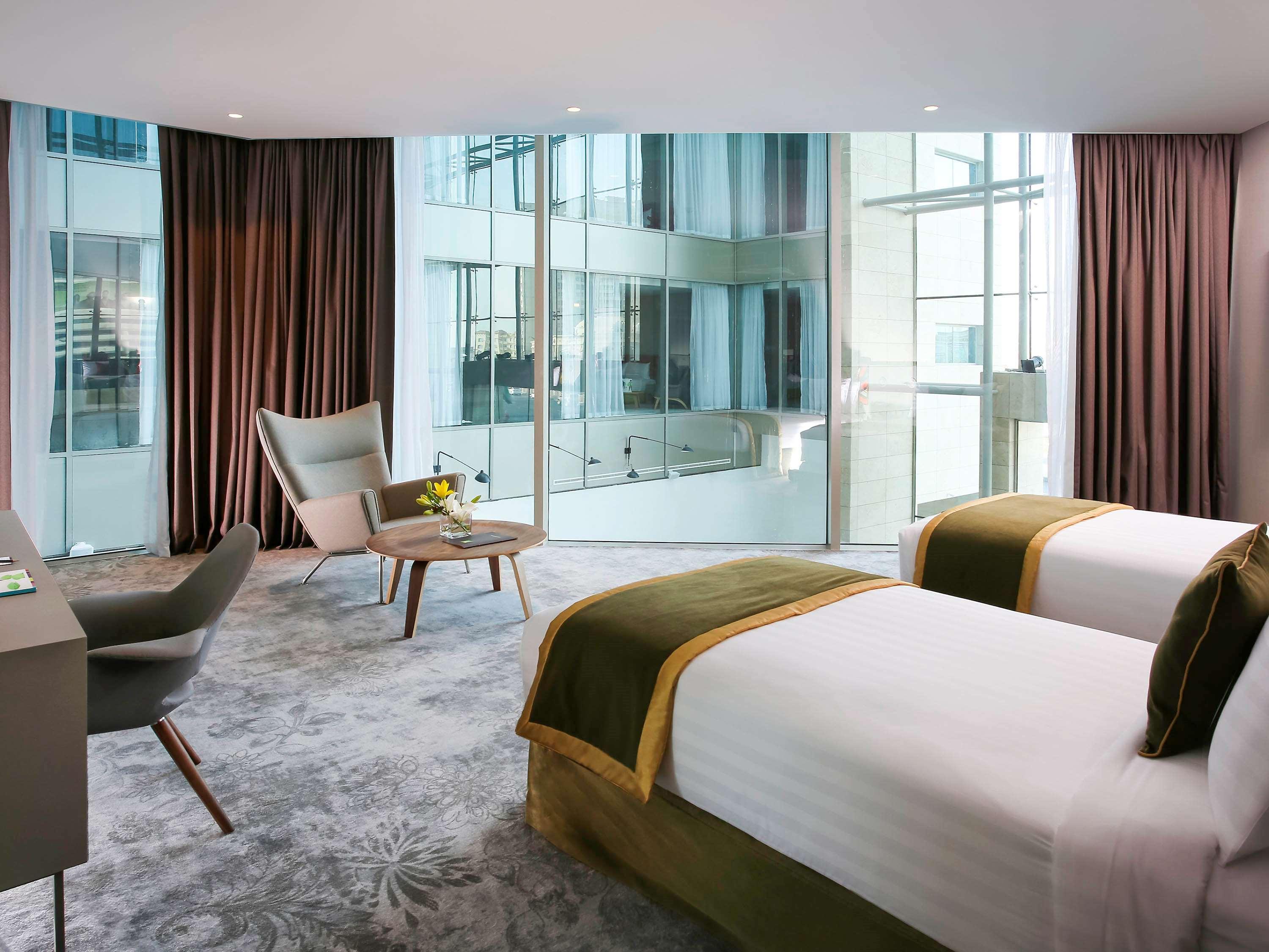 Ibis Styles Dubai Jumeira Eksteriør billede