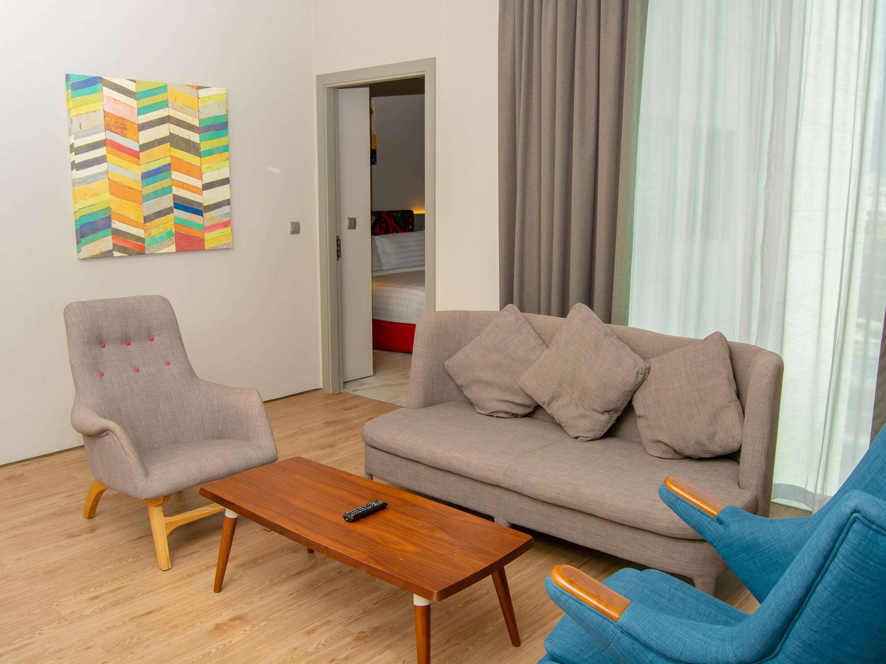 Ibis Styles Dubai Jumeira Eksteriør billede