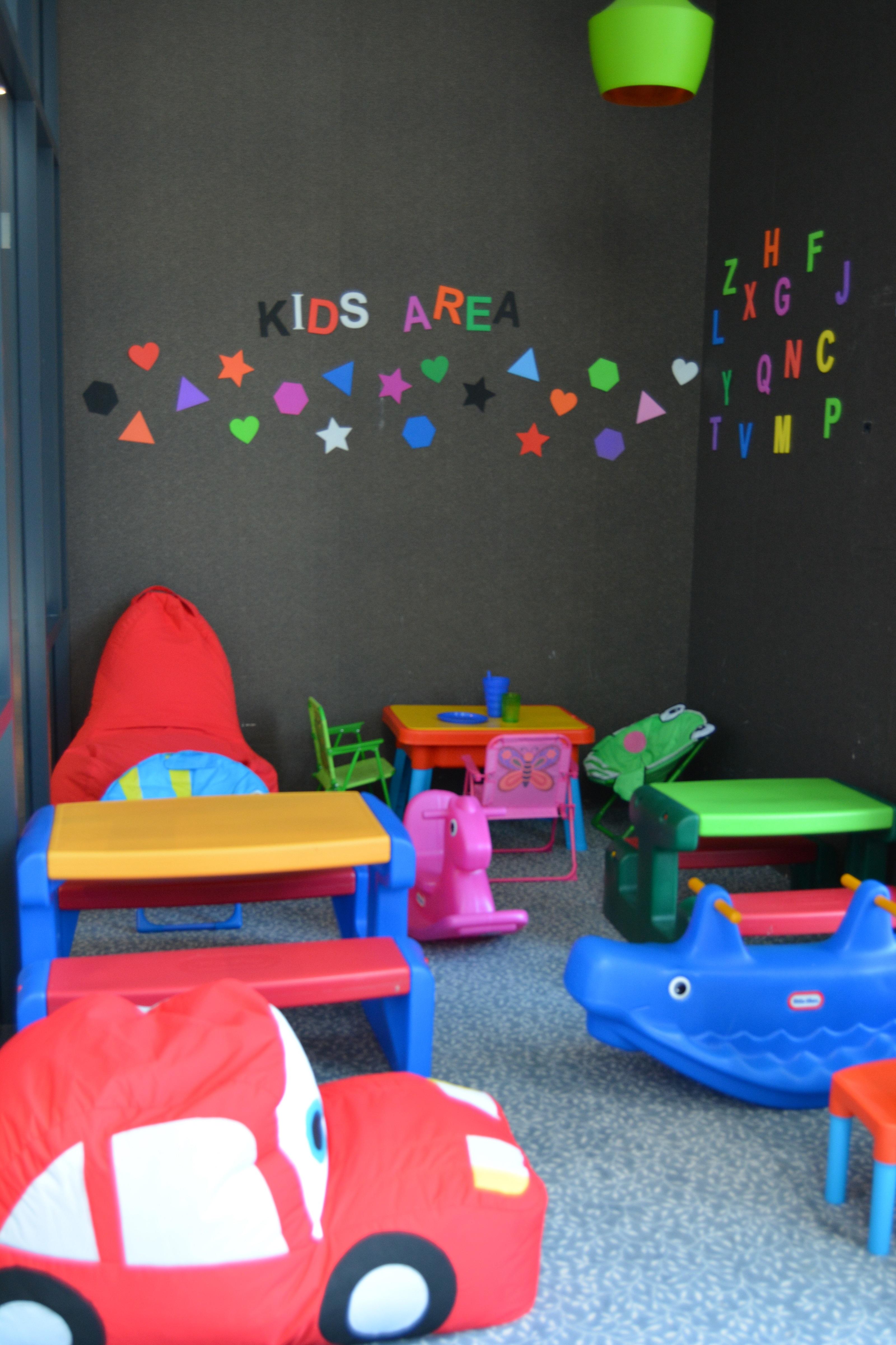 Ibis Styles Dubai Jumeira Eksteriør billede