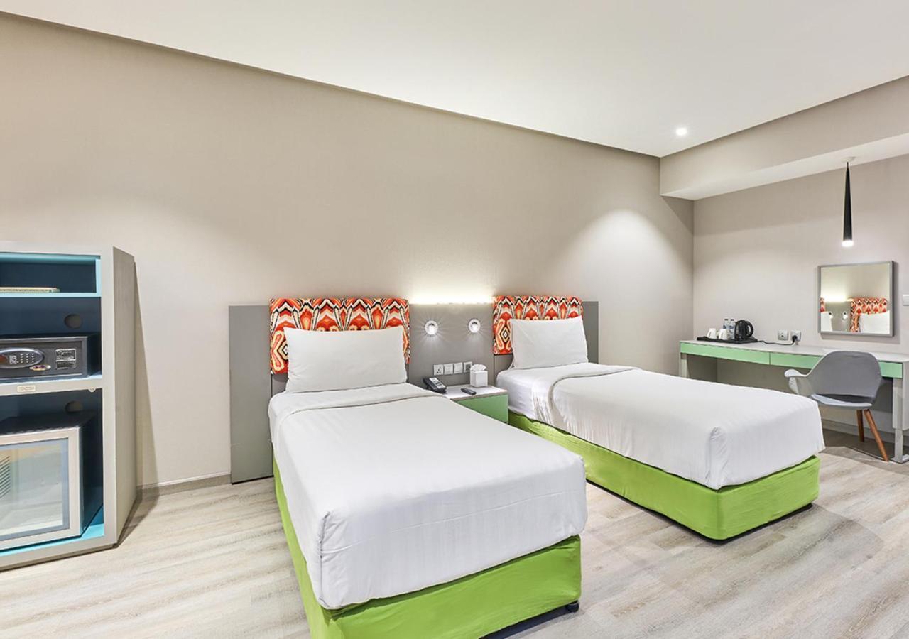 Ibis Styles Dubai Jumeira Eksteriør billede