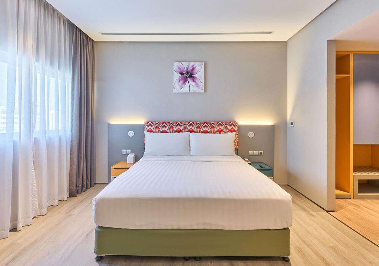 Ibis Styles Dubai Jumeira Eksteriør billede