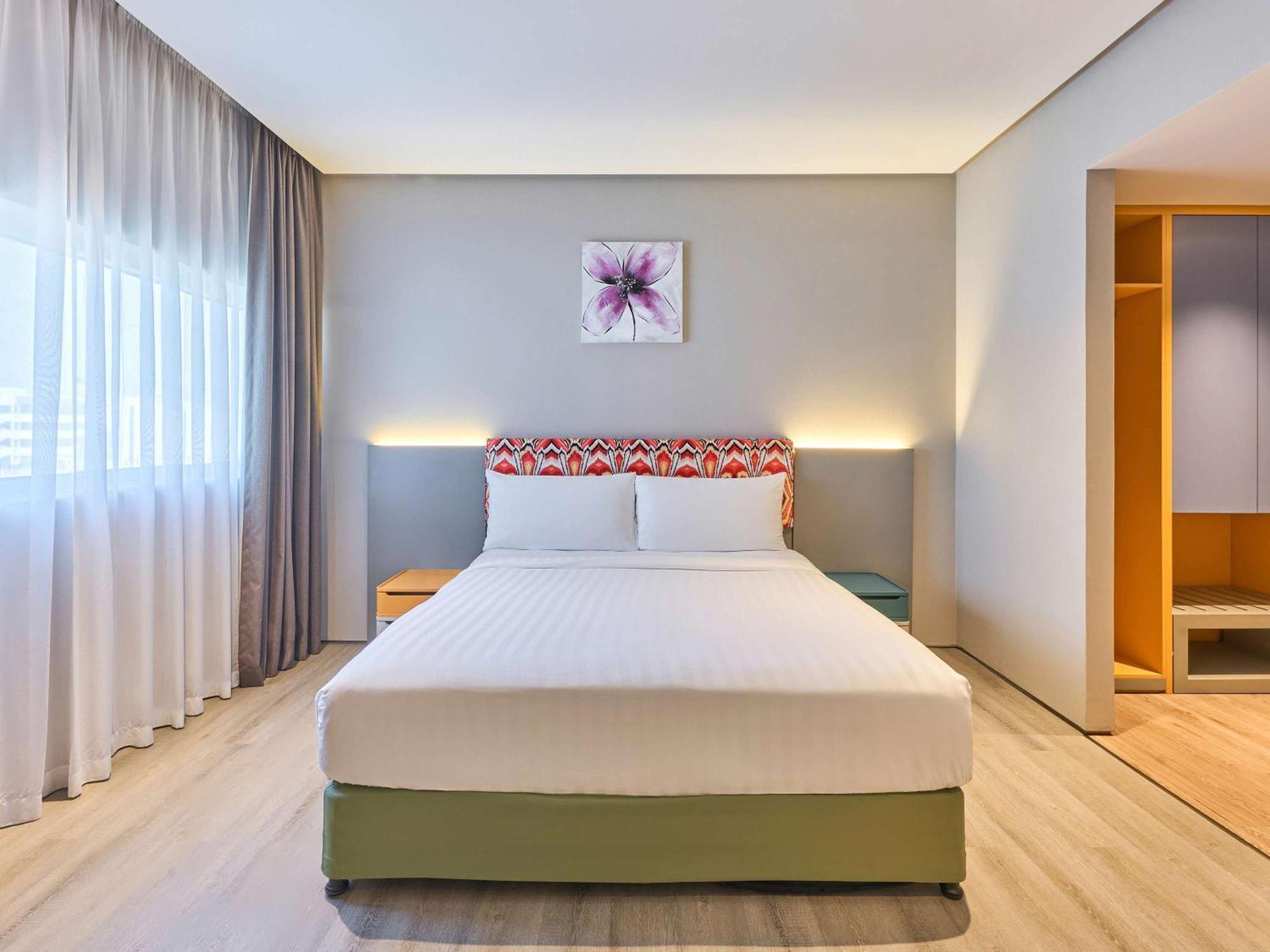 Ibis Styles Dubai Jumeira Eksteriør billede