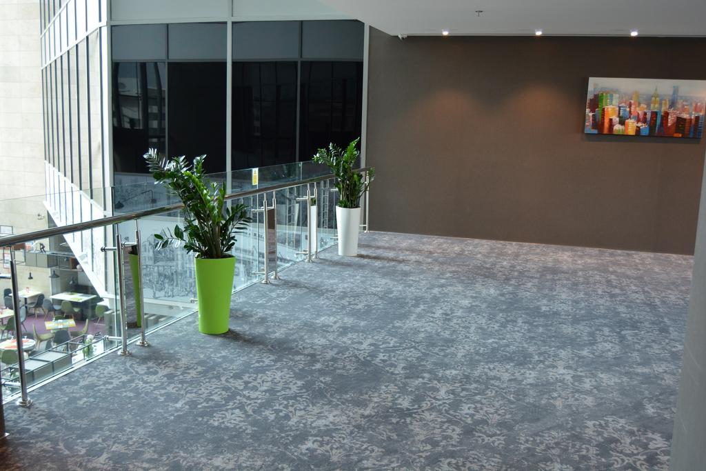 Ibis Styles Dubai Jumeira Eksteriør billede